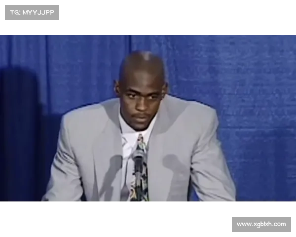 NBA纪实连载76:球风华丽的克里斯韦伯,如果巅峰期在小球时代 NBA纪实连载76:球风华丽的克里斯韦伯,如果巅峰期在小球时代